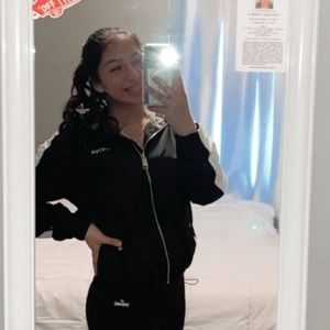 Meet your Posher, Jasmin